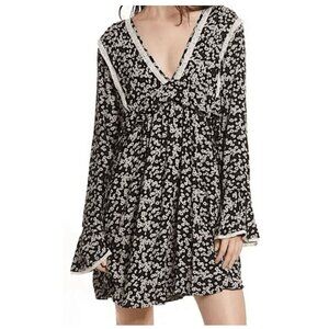 FREE PEOPLE NEW "Like You Best" Bell Sleeve Mini Lace Trim Black/Ivory Size L